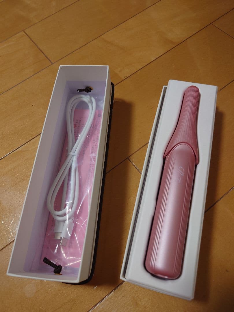 リファ ピンク ストレートヘアアイロンミニ USBケーブル付き ST6