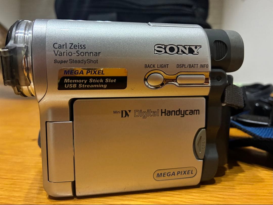 ビデオカメラ SONY Digital Handycam MEGA PIXEL