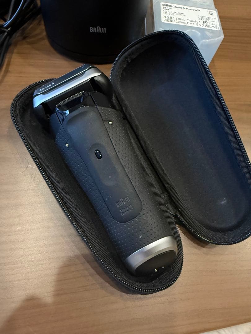 BRAUN ブラウン Series 9 s9 wet&dry 洗浄機付　ケース付