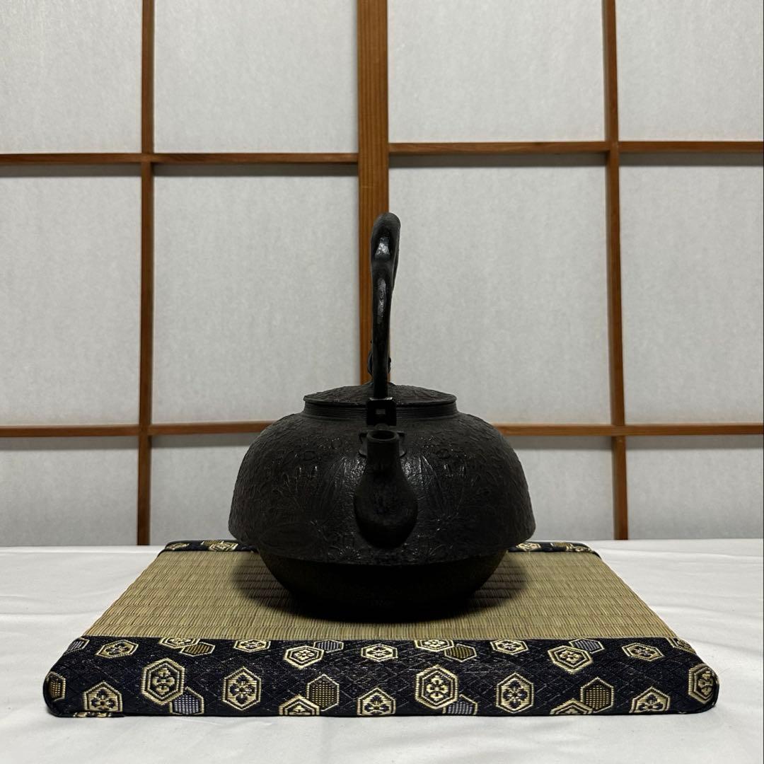 本番盛岡 薫山 南部鉄器 鉄瓶 尾垂型 桜 1.8リットル 新品未使用品