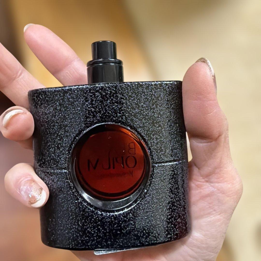 香水(女性用) Yves Saint Laurent Black Opium 50ml