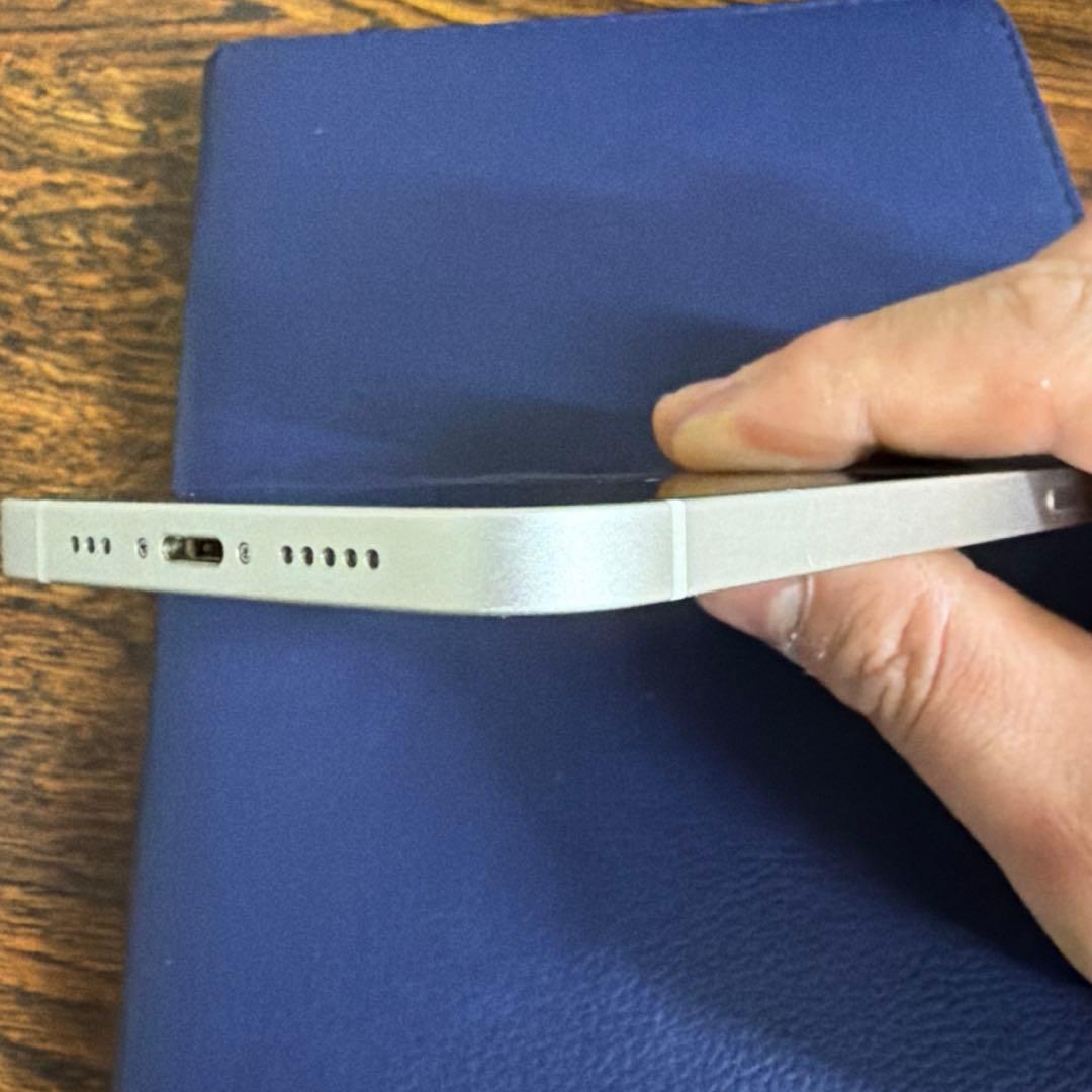 Apple iPhone 12 ホワイト 64GB バッテリー80% 値下げ不可