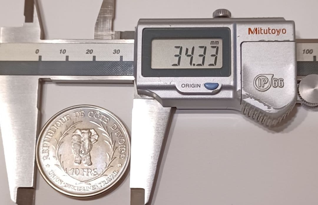銀品位(.925)銀貨の厚みが魅力的 象さんと初代大統領の銀貨 1966年限定品