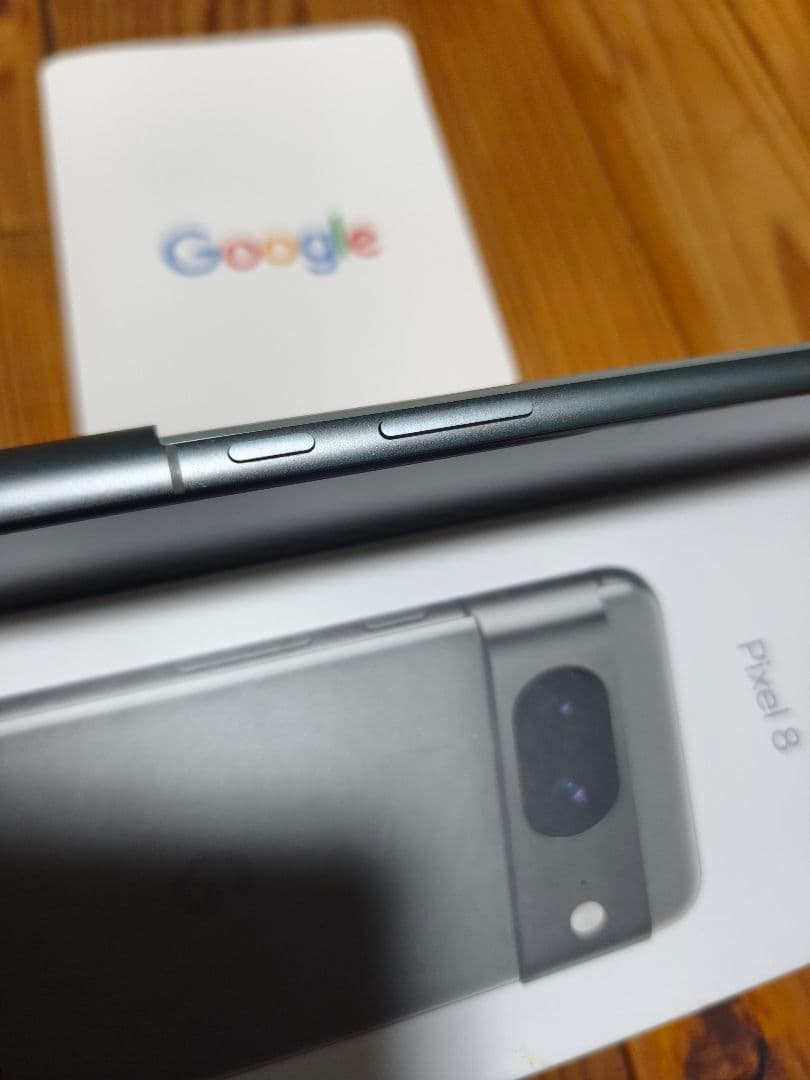 Google Pixel8 画面新品 spigenケース付き