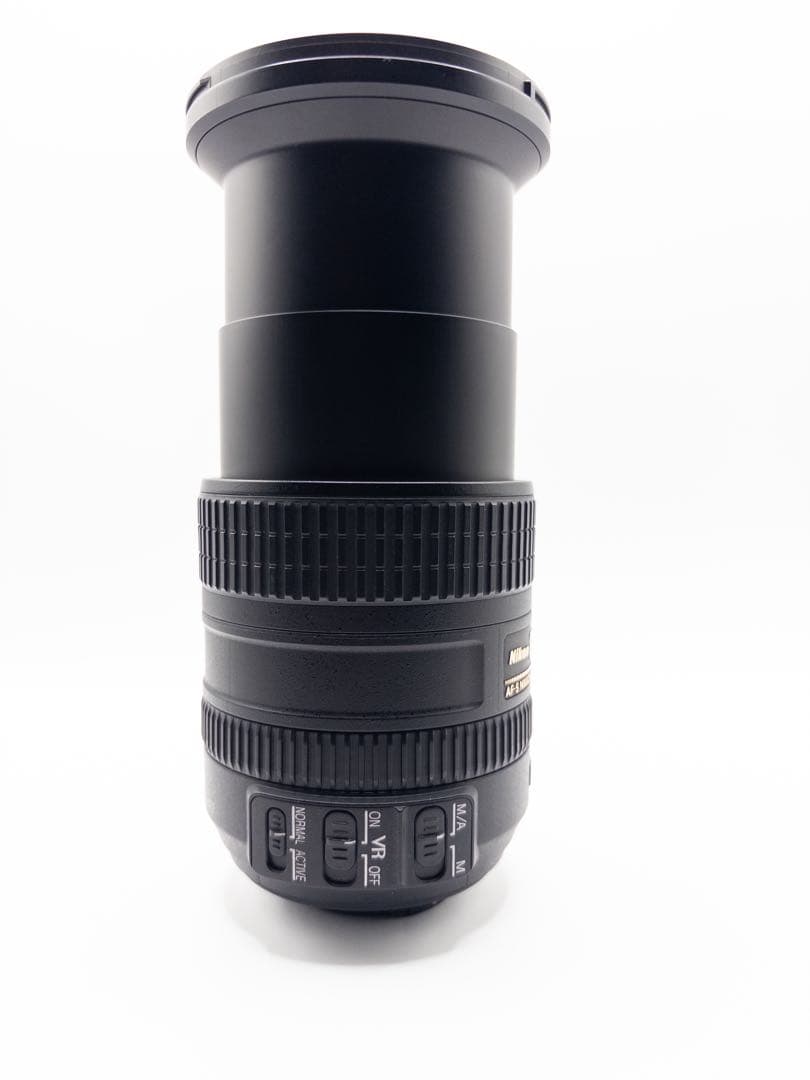 ニコン AF-S DX 18-200m F3.5-5.6G ED VR