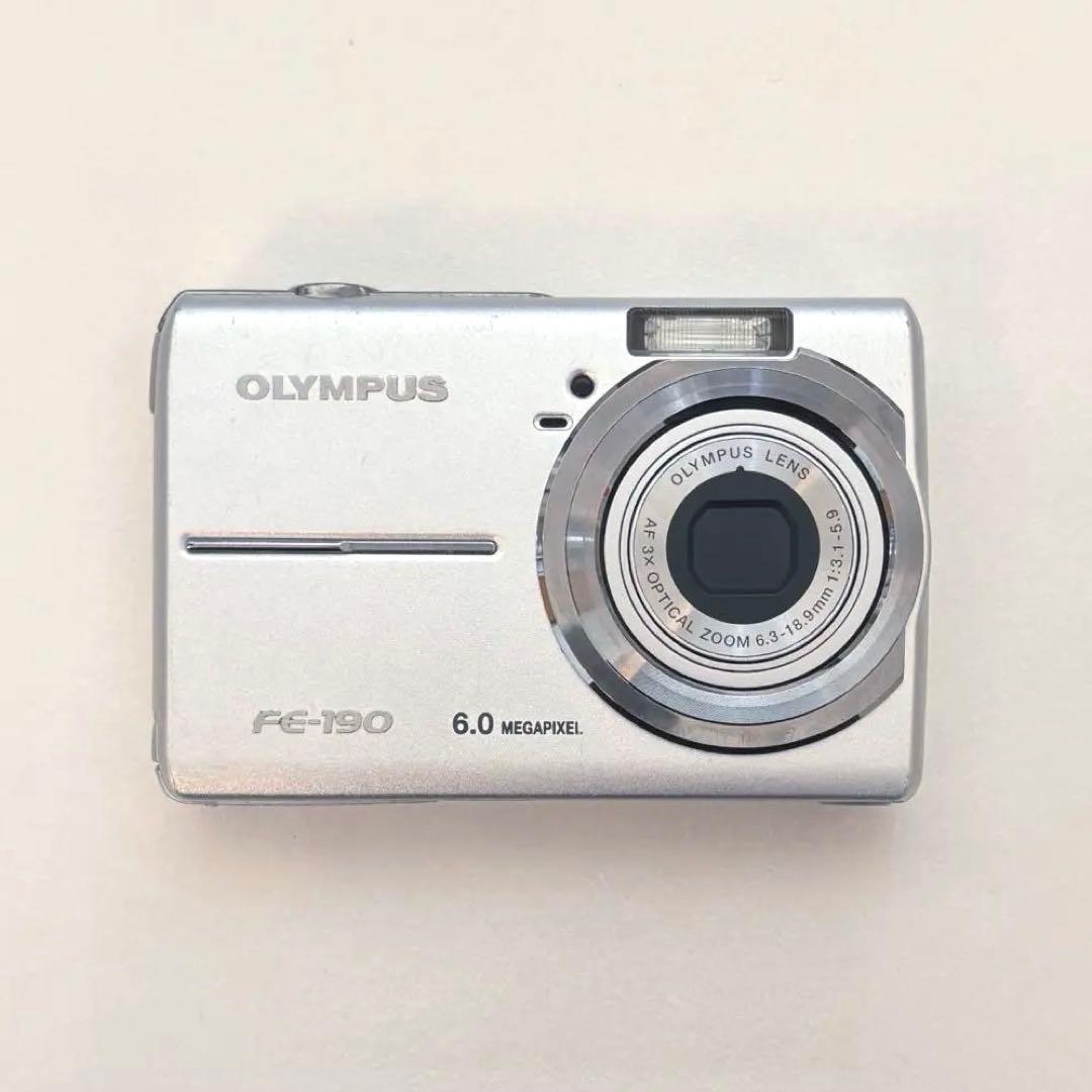 【美品】OLYMPUS FE-190 シルバー コンパクトデジタルカメラ