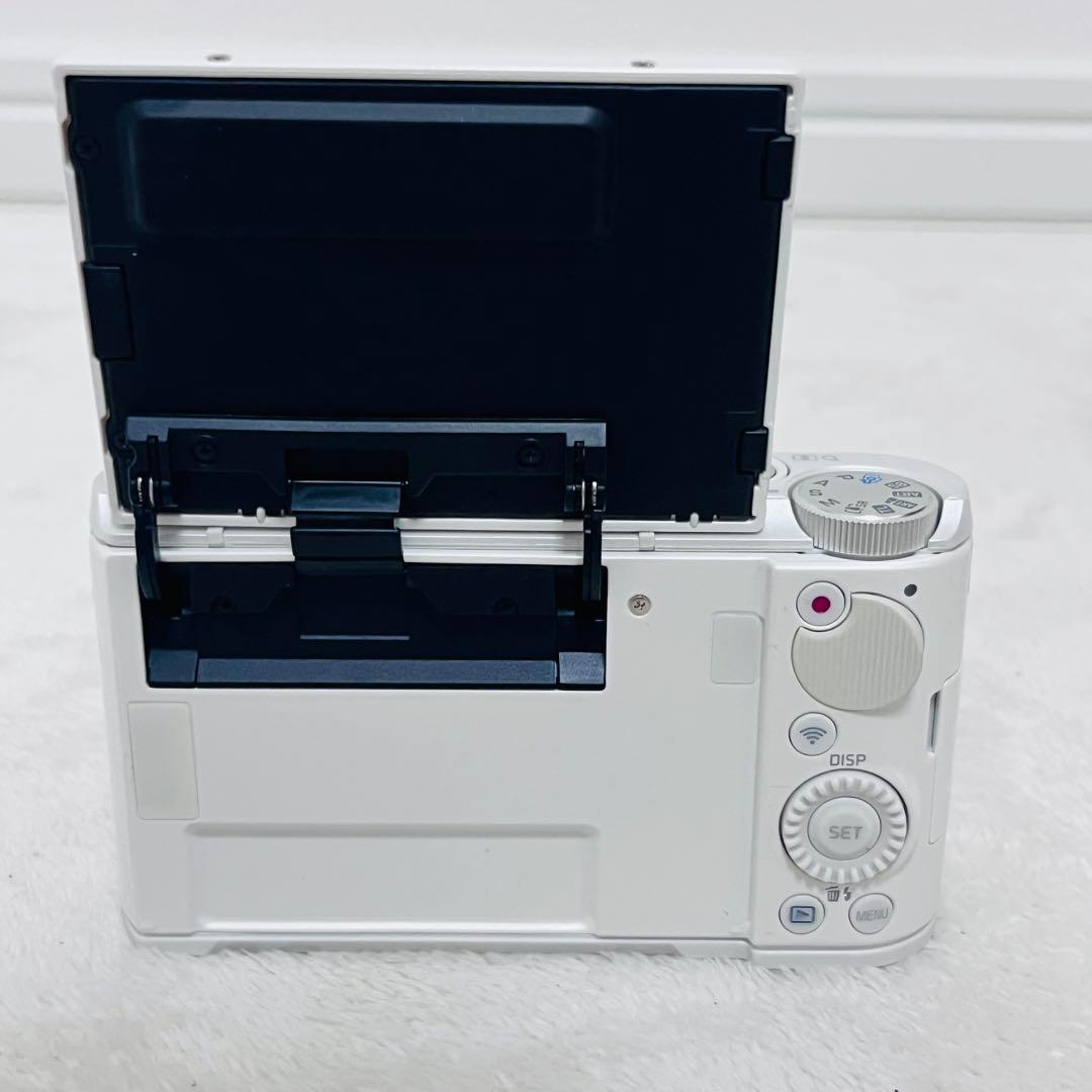 CASIO EXILIM EX-ZR3100 ホワイト 自撮り・スマホ転送OK