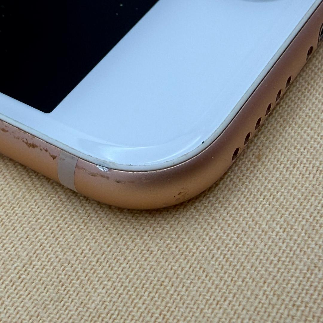 ☆14680　Apple iPhone 8 本体　ゴールド　中古