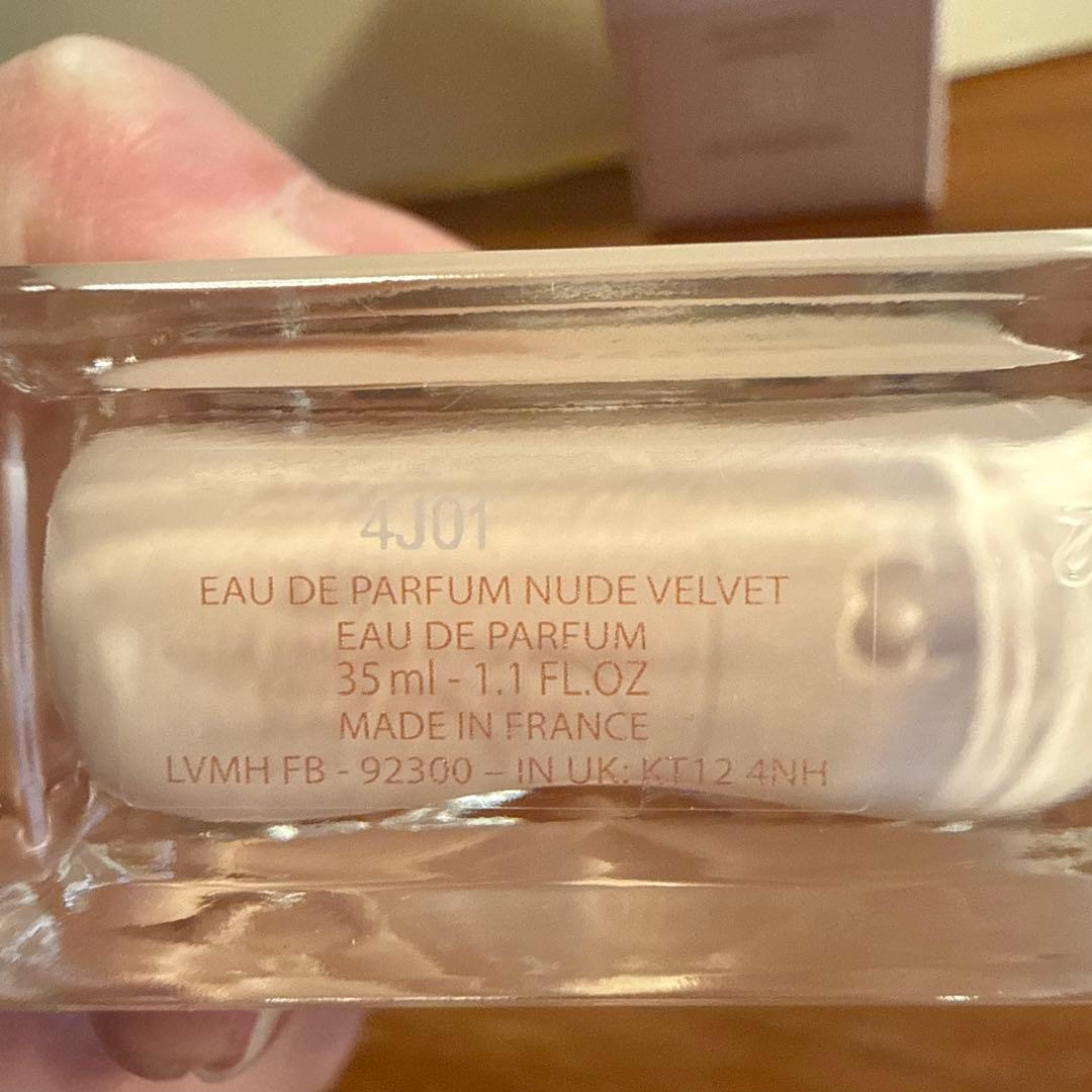 GIVENCHY ヌード　ベルベット　35㎖