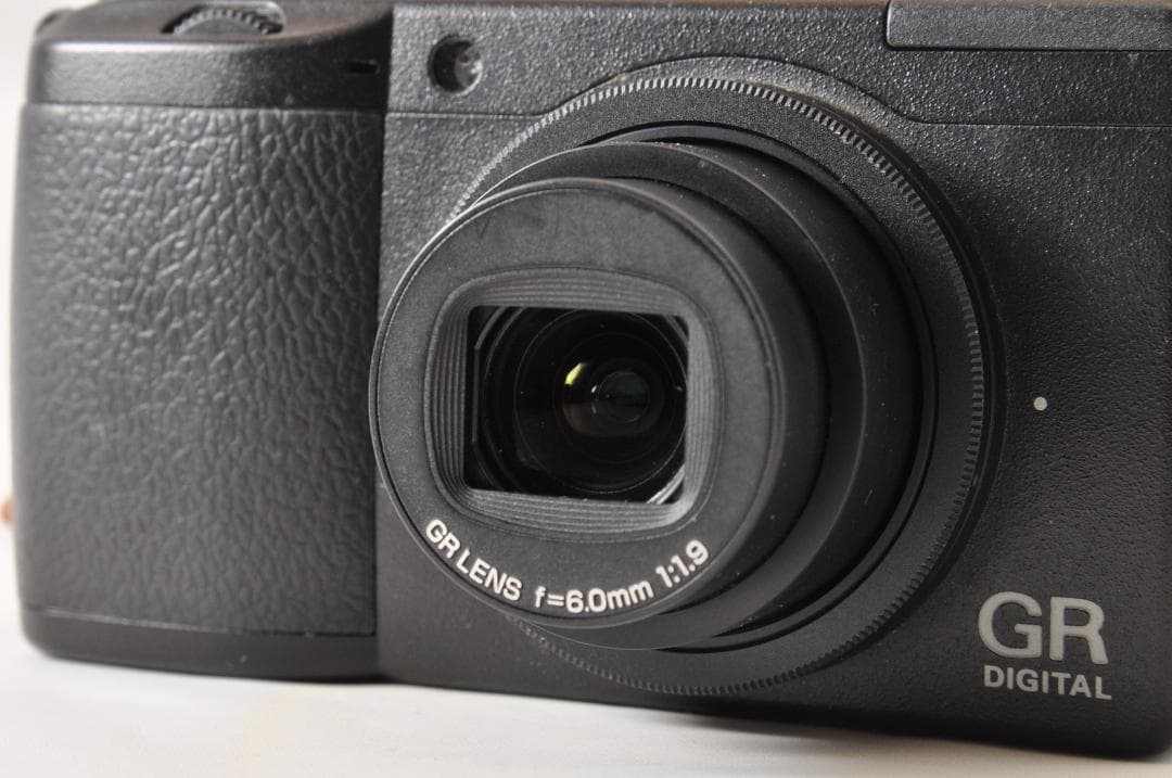■ 美品 ■ リコー　RICOH GR DIGITAL III ≪S数3773回