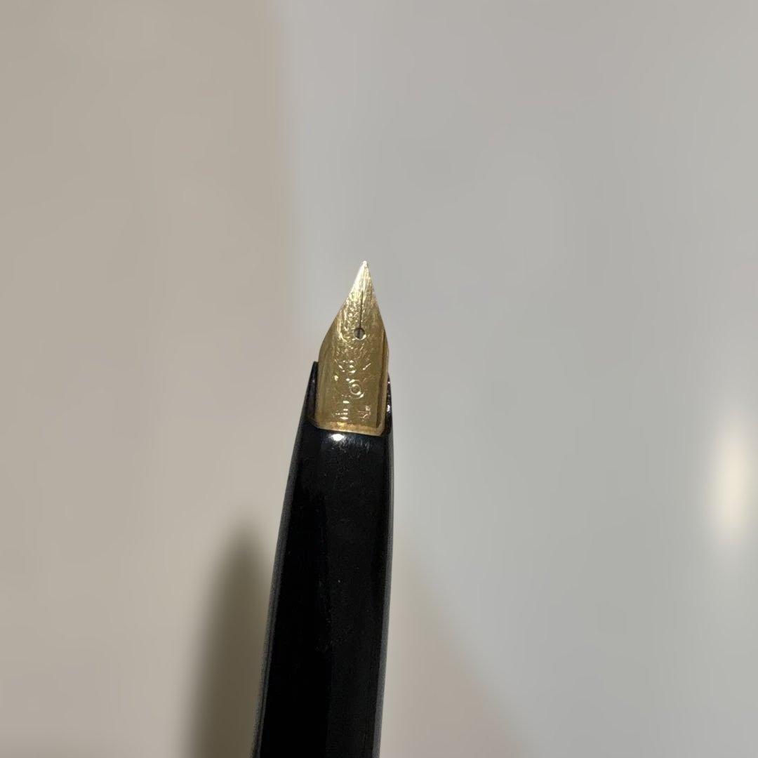 PLATINUMとプレイボーイのコラボ万年筆　18K