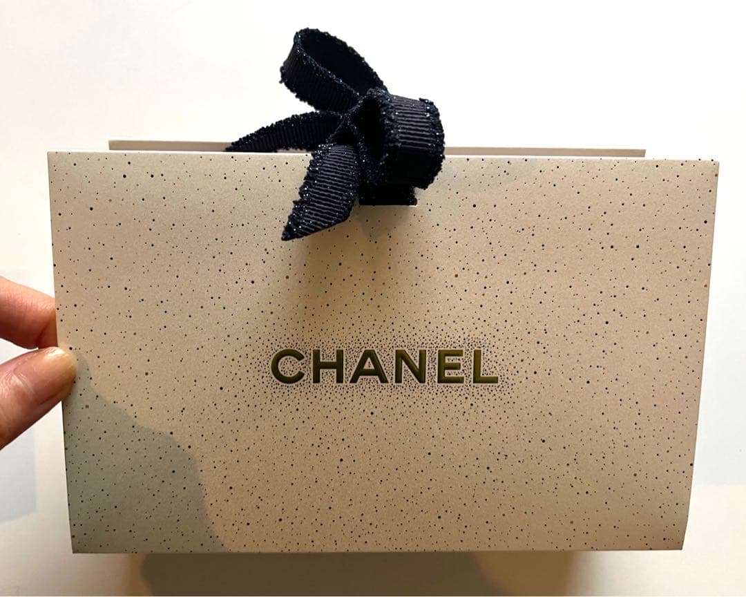 CHANEL ル リフト ラ クレーム マン ギフトパッケージ付き