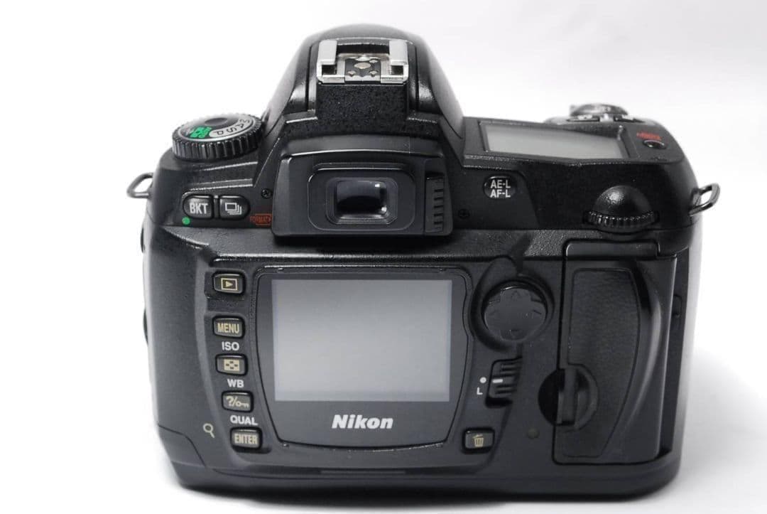【決算セール】初心者安心 Nikon D70s 操作簡単 高速シャッター AF