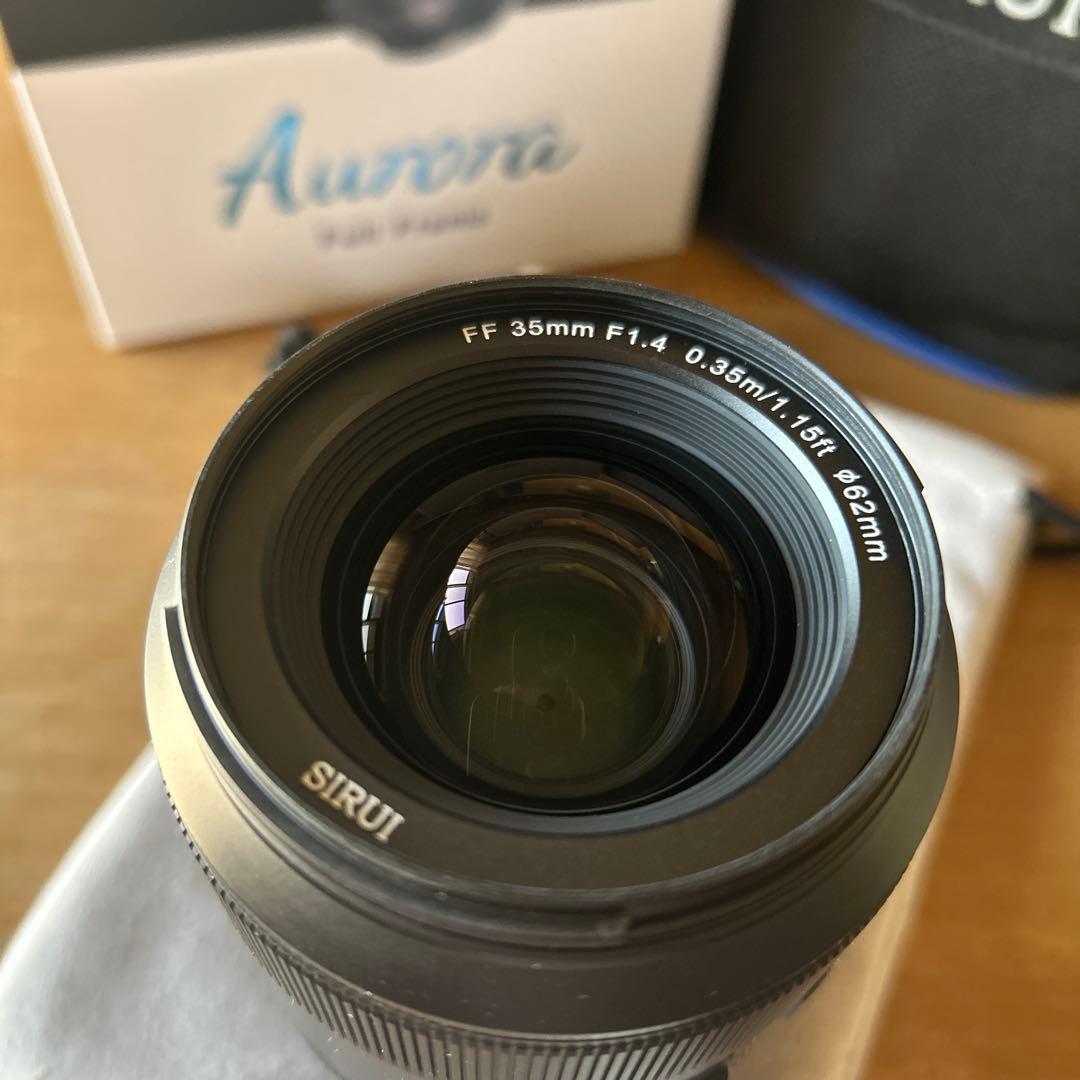 SIRUI Aurora 35mm F1.4 オートフォーカスレンズ