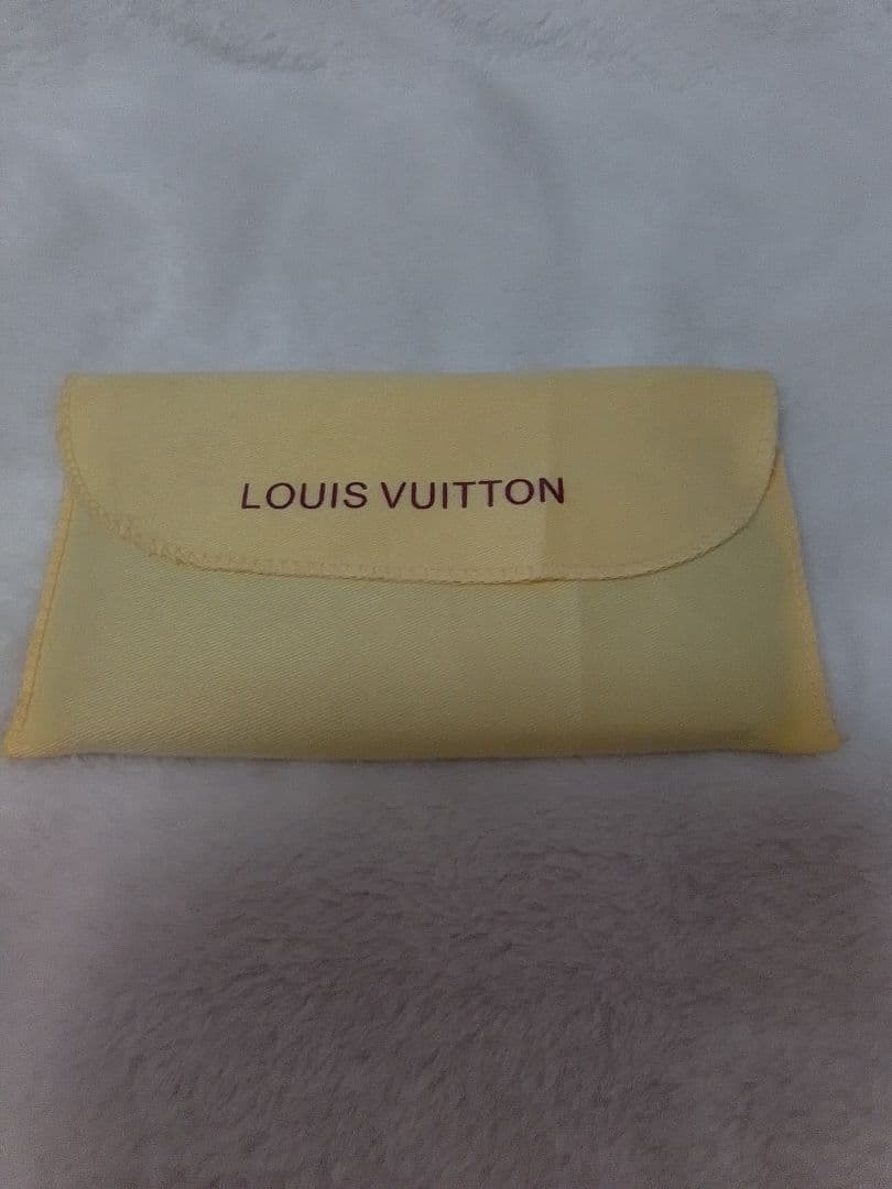 Louis Vuitton モノグラムレザースマホケース