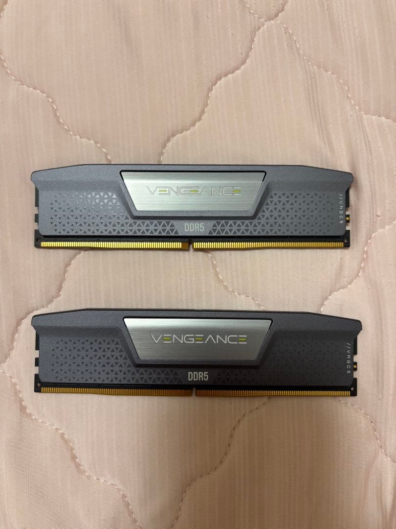 DDR5 メモリー 64GB
