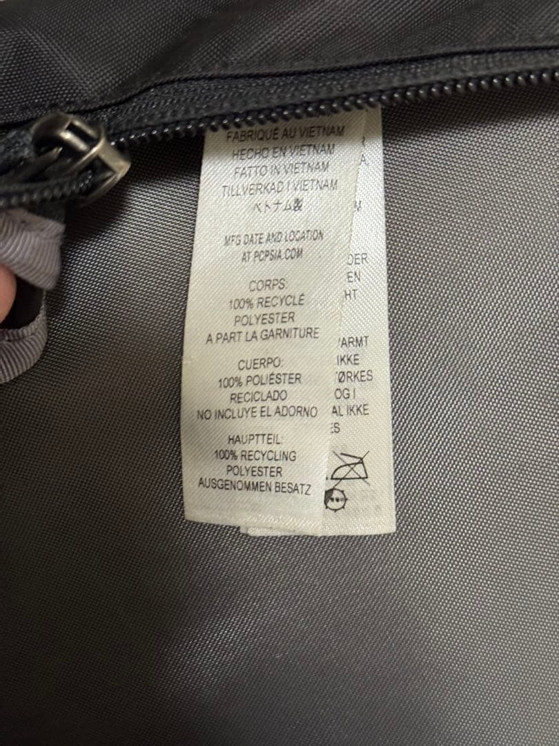 patagonia 黒 ボストンバッグ