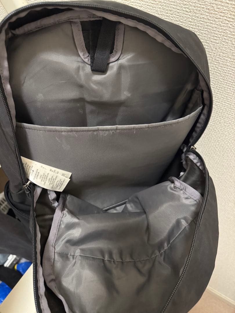 patagonia 黒 ボストンバッグ
