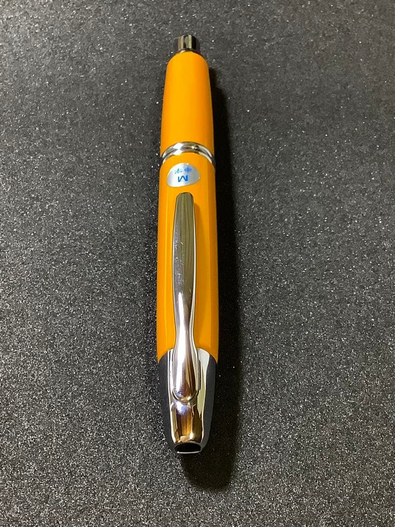 パイロットの万年筆　キャップレス　ペン先: M