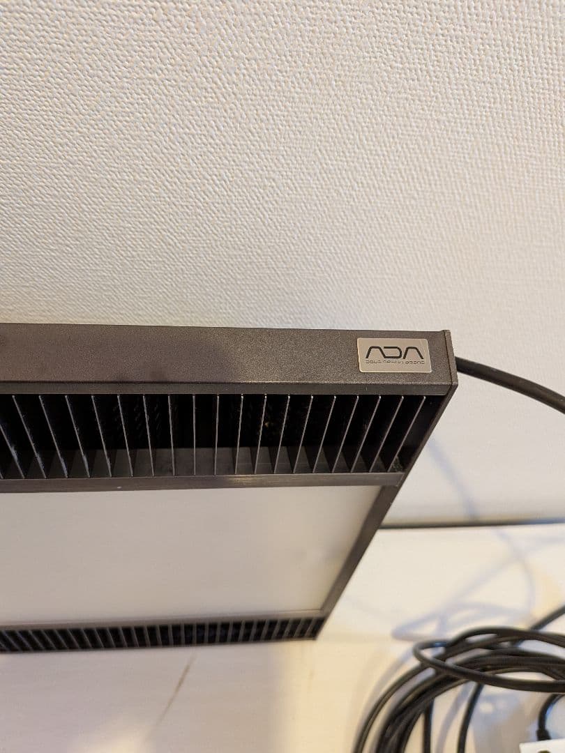 ※週末タイムセール※ADA ソーラーRGB LEDライト　箱付き※痛み有り