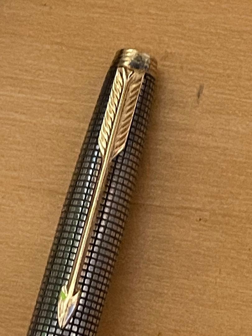 ペン先14金Parker 万年筆 シルバー・ブラック 専用ケース付き