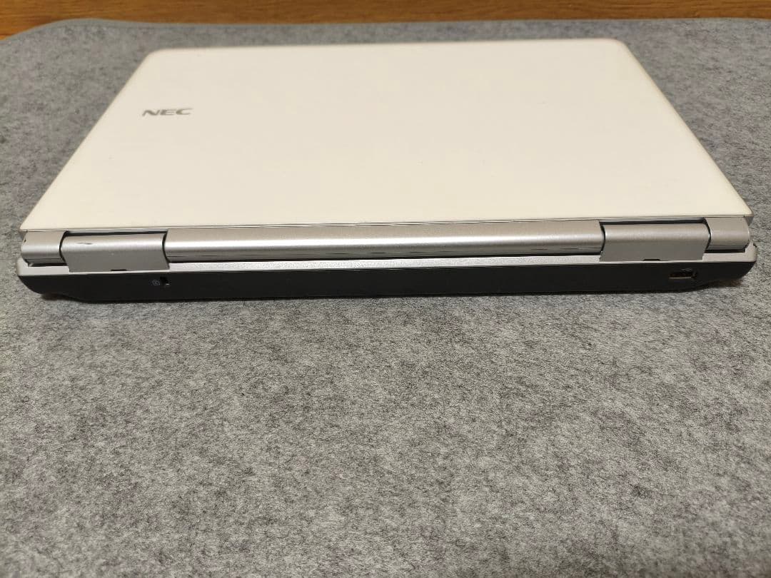 NEC LaVie ホワイトノートPC