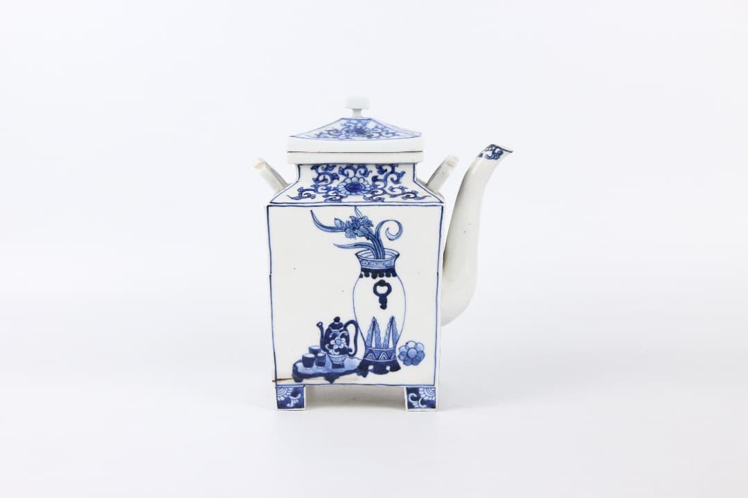 中国 明 萬暦 青花 執壺 文房器 四足 蓋付　新渡水次 箱付 FF01-19