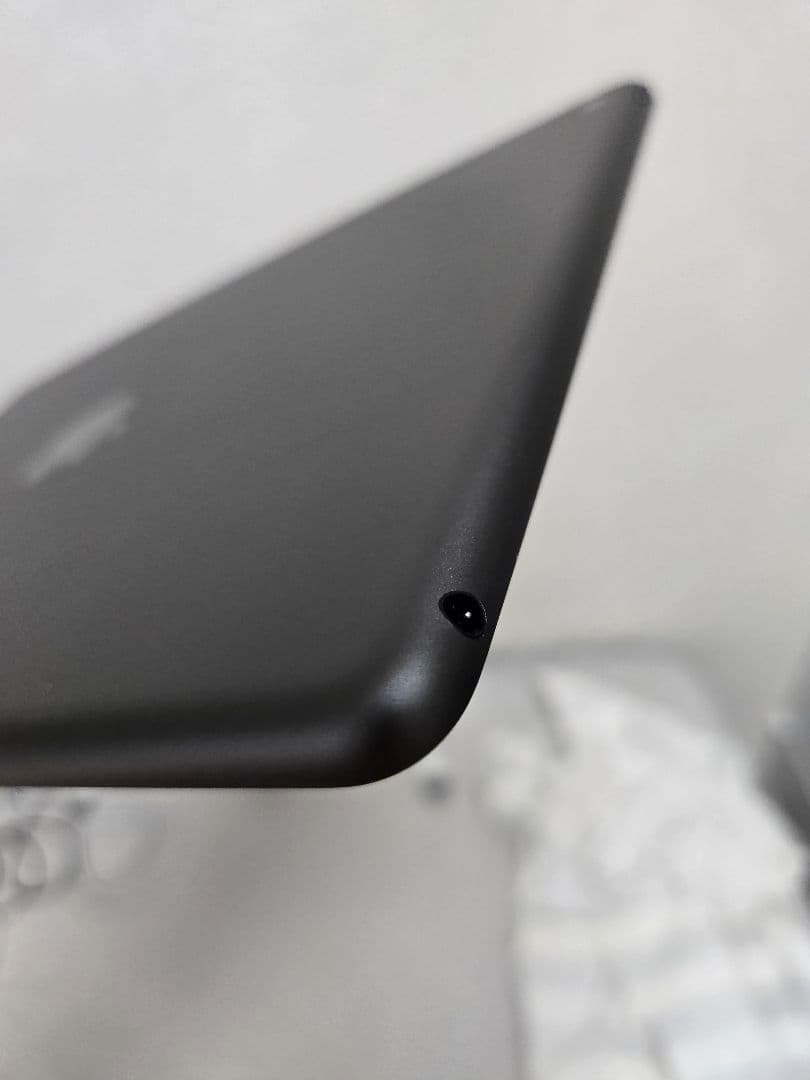 【極美品】iPad第8世代 128GB スペースグレイ MYLD2J/A 本体