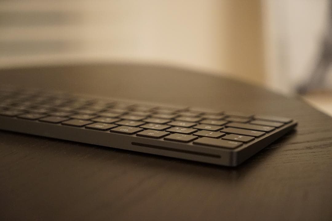 Apple Magic Keyboard テンキー付 UK配列 スペースグレイ