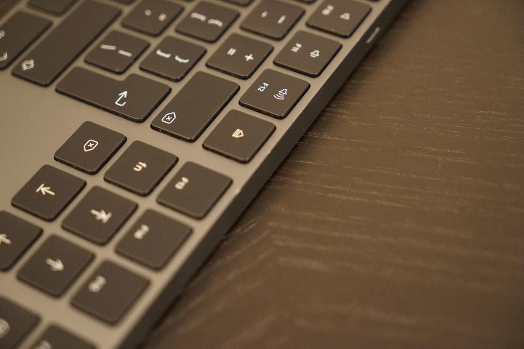 Apple Magic Keyboard テンキー付 UK配列 スペースグレイ