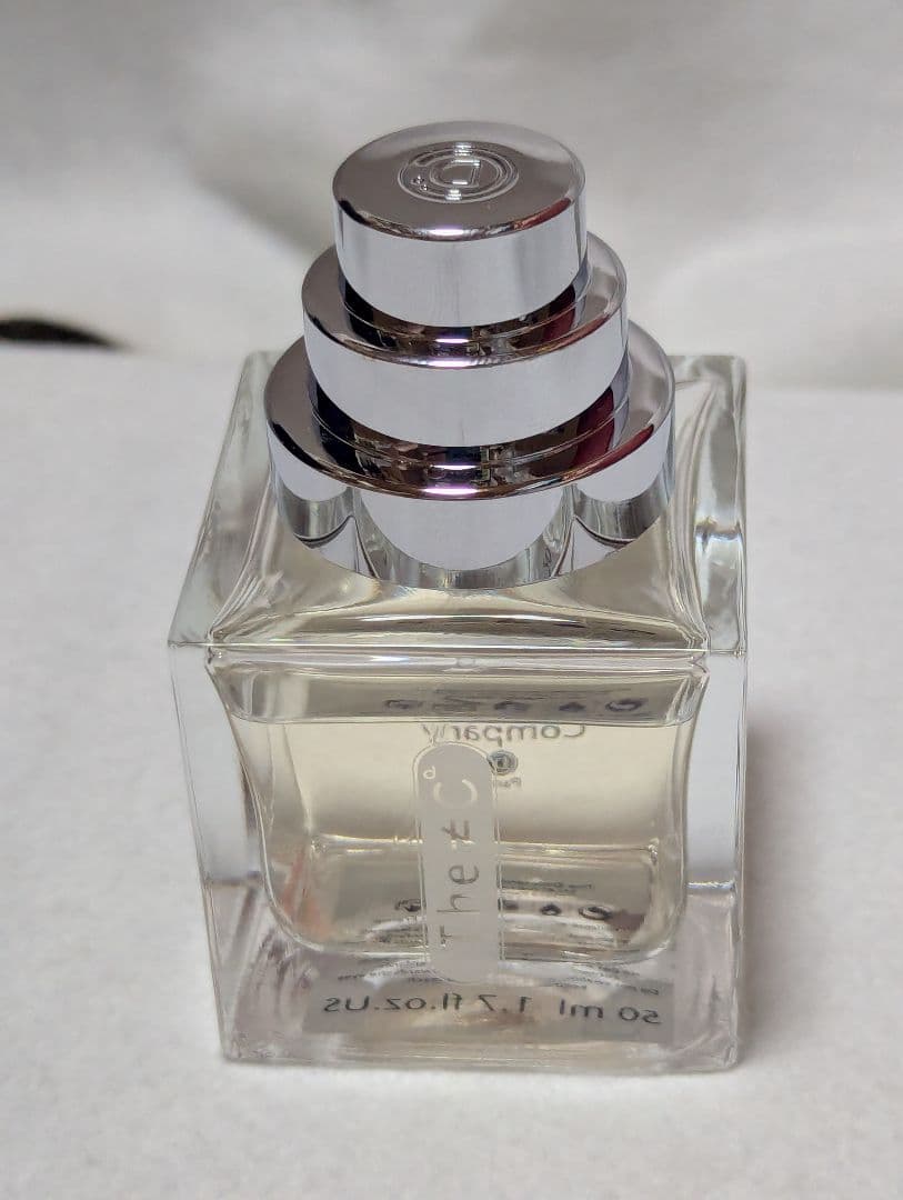 ザディファレントカンパニーイントゥザホワイトオードトワレ50ml