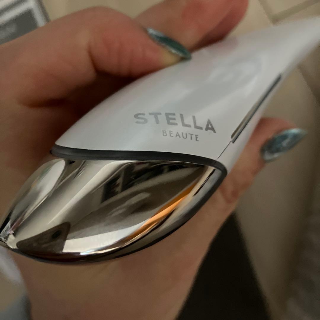 【ステラボーテ】EMS美顔器　ポスポス　スノーフォールホワイト