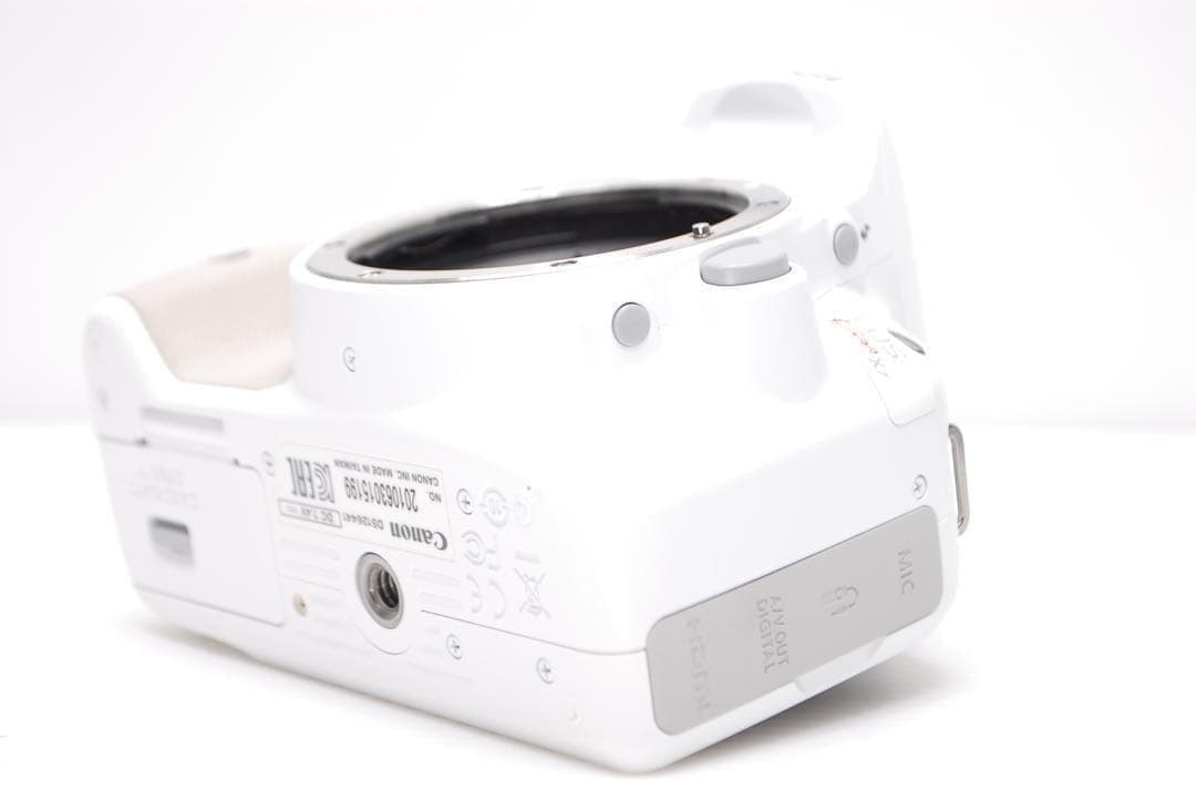 ❤️ショット数4750回❤️Canon kiss X7 手ぶれ補正付き 極美品