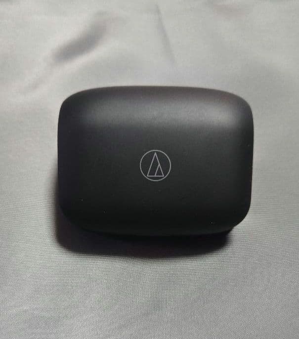 audio-technica ATH-TWX7 ワイヤレスイヤホン　右耳難あり