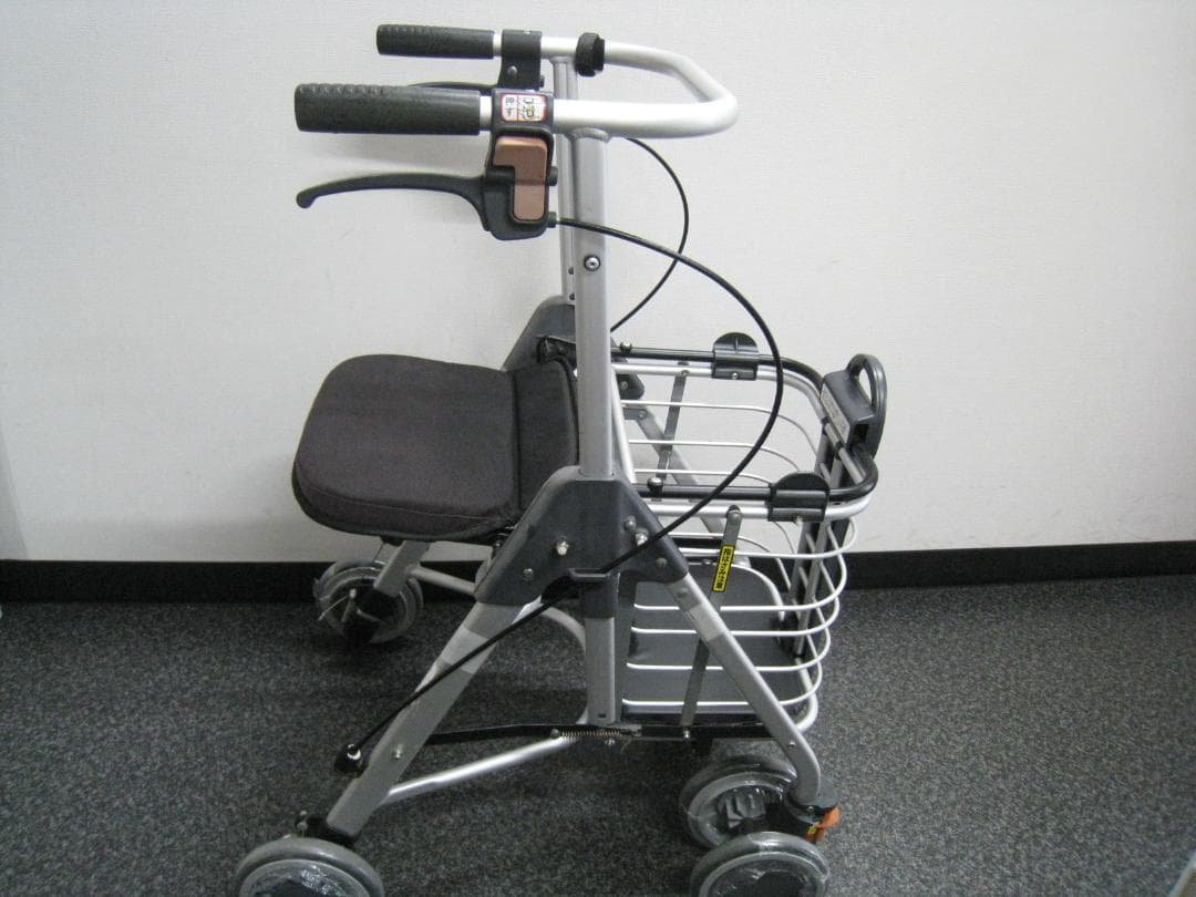 幸和製作所 テイコブ リトルワゴン WAW07 歩行車 ②