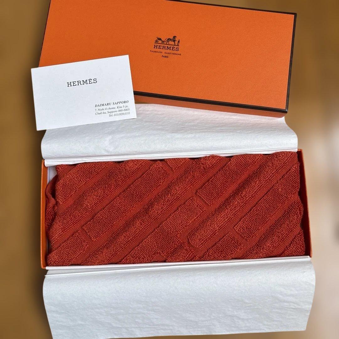 HERMES ハンドタオル　新品未使用　紙袋おまけ付き