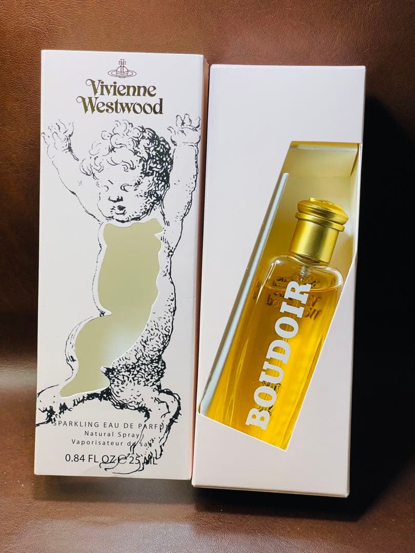 ほぼ未使用 ヴィヴィアンウエストウッド ブドワール スパークリング 25ml