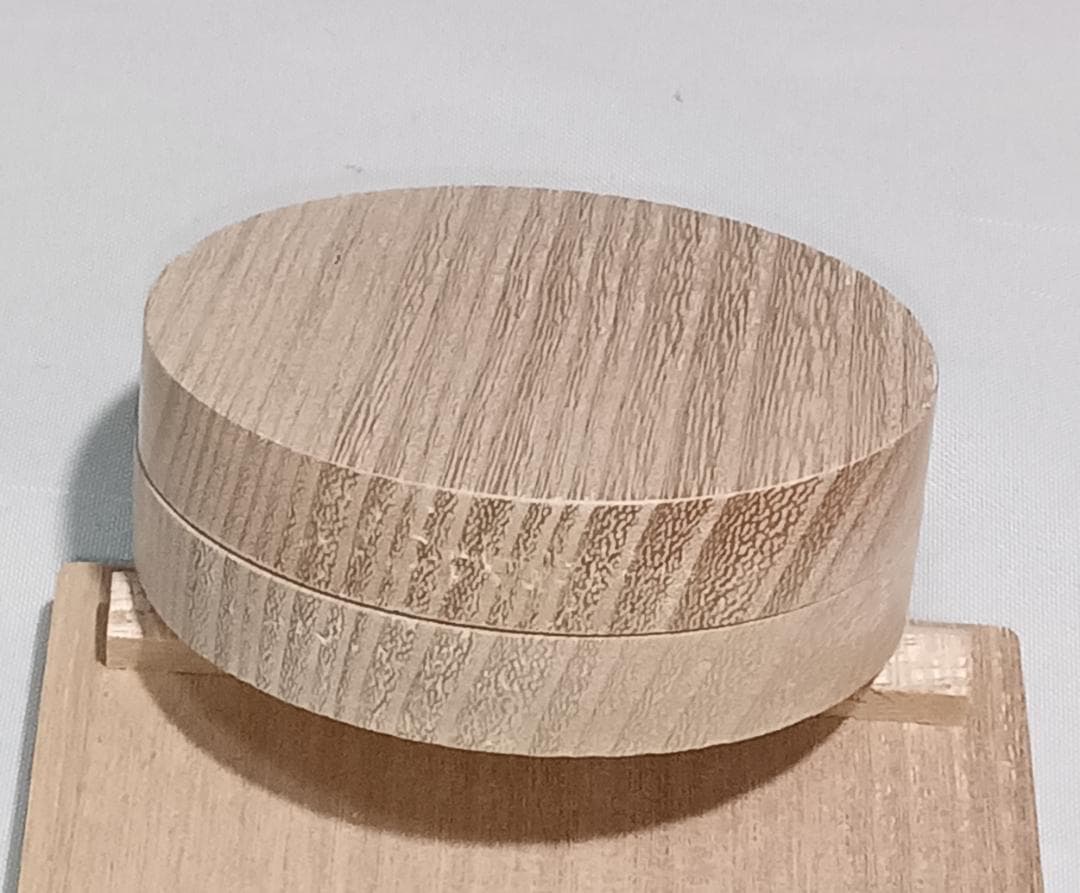 茶道具　桐丸香合「澪標」　指物師　萩井好斎作　桐丸香合　「みおつくし」　美品！！