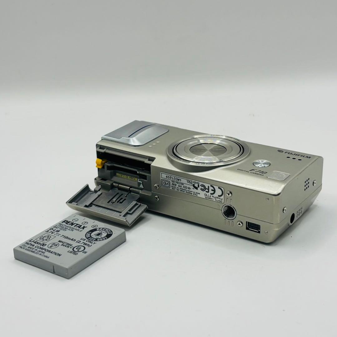動作確認済 FUJIFILM FinePix F710 コンパクトデジタルカメラ