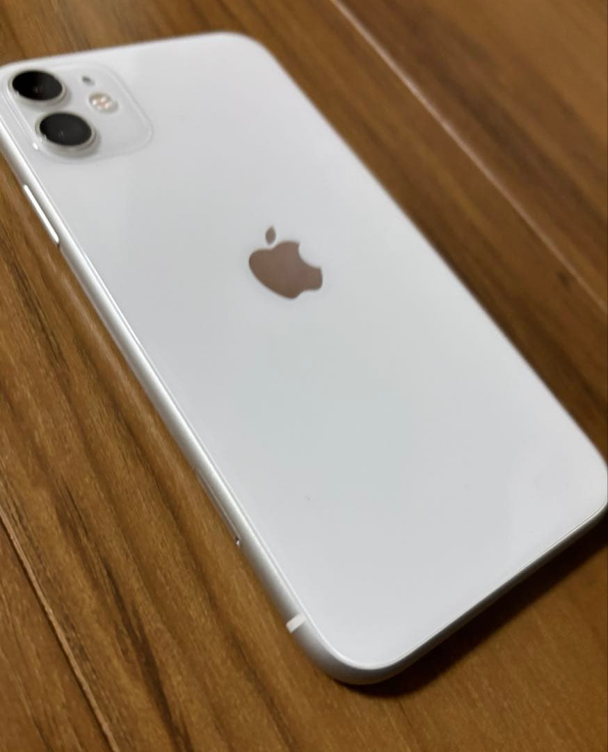 iPhone11 128GB ホワイト 本体　SIMフリー