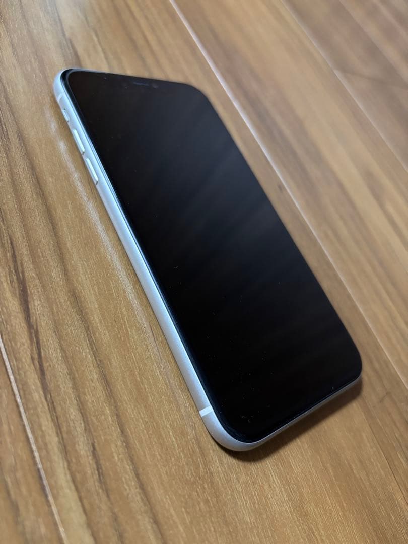 iPhone11 128GB ホワイト 本体　SIMフリー