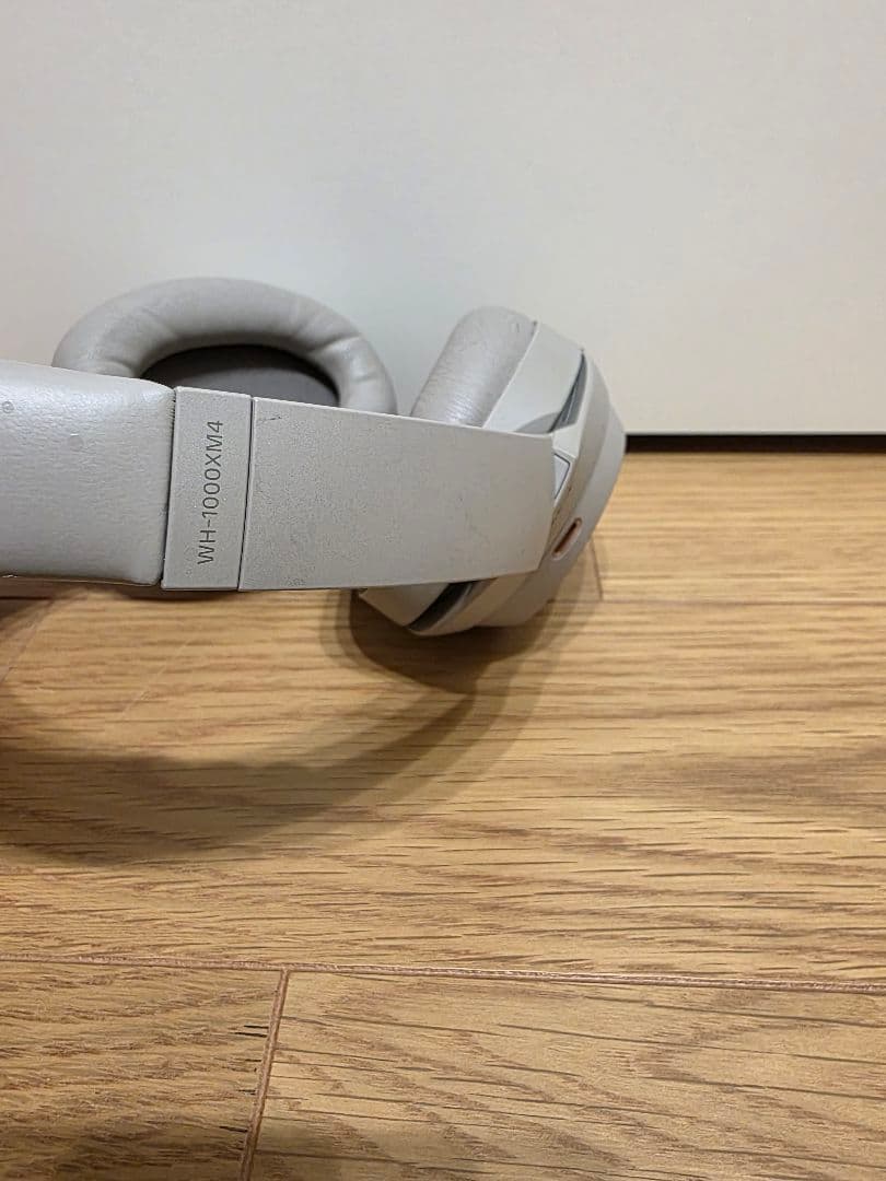 【値下交渉可】SONY WH-1000XM4 ワイヤレスヘッドホン　収納ケース