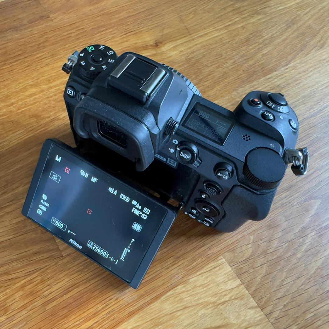 Nikon Z7 ミラーレスカメラ最終価格