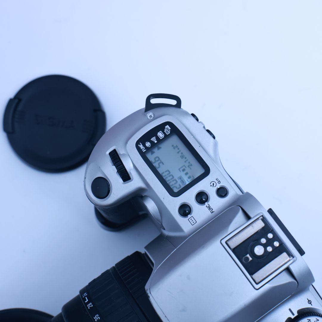 フィルムカメラ Canon EOS Kiss　バッテリーパックレンズ 電池付き