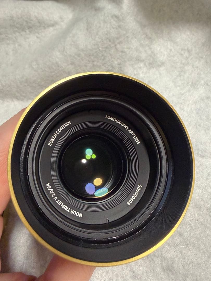 Nour Triplet V 2.0/64 Sony E ロモグラフィ
