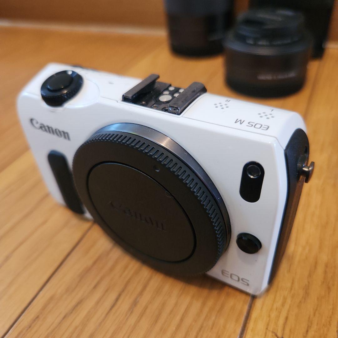 Canon EOS M デジタル一眼レフ レンズ2本セット　ホワイト