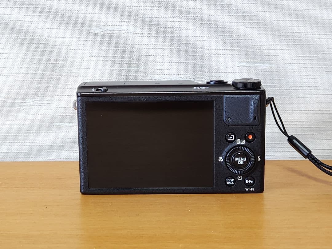 Fujifilm XQ1 コンパクトデジタルカメラ