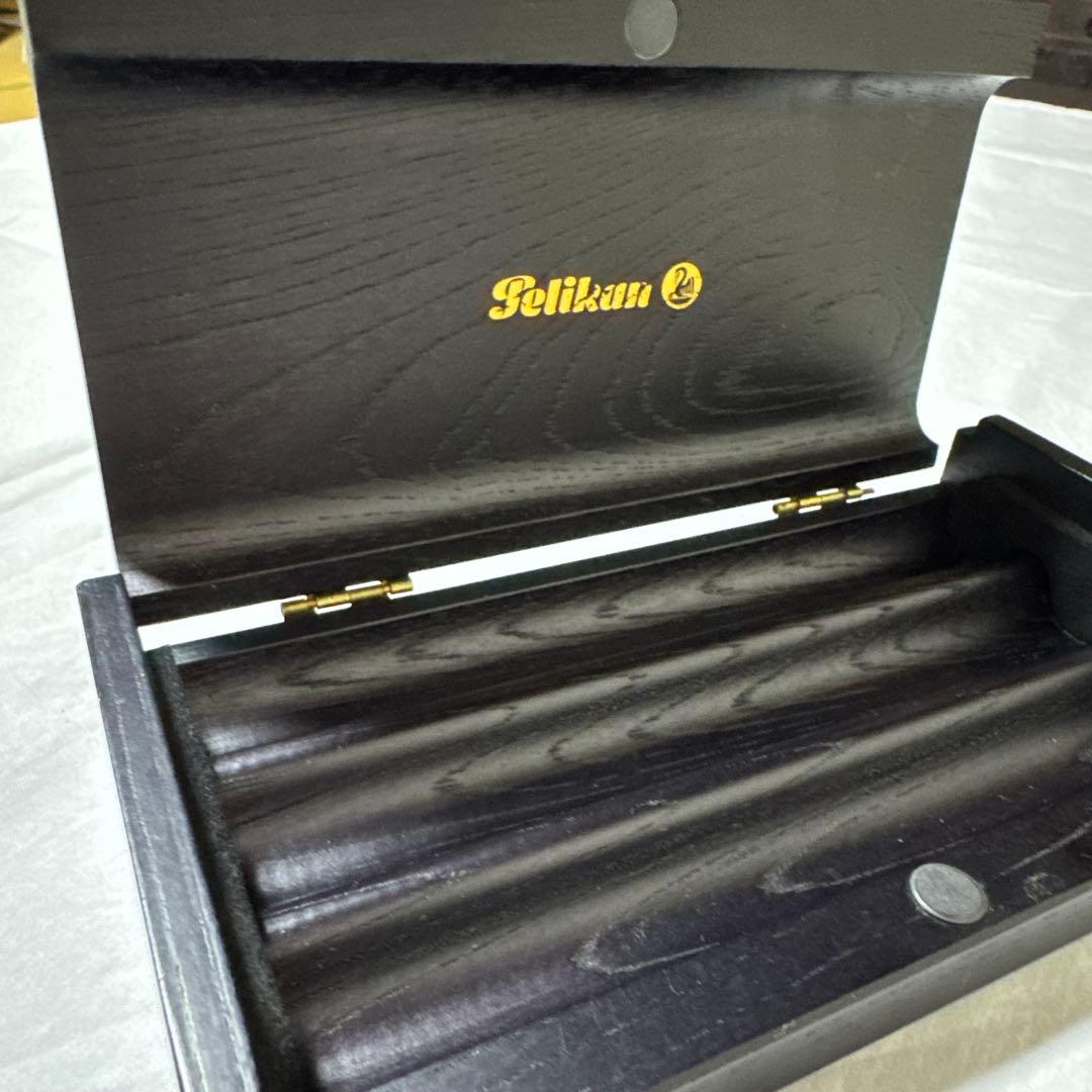 Ｐelikanペリカン木製ペンケース　万年筆入れ　 創立150年記念