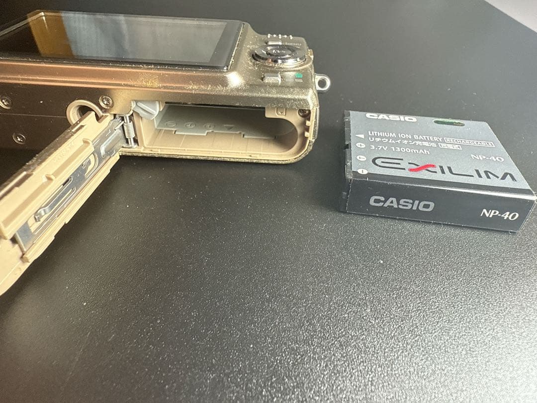 CASIOEXILIM EX-Z1050 デジタルカメラ