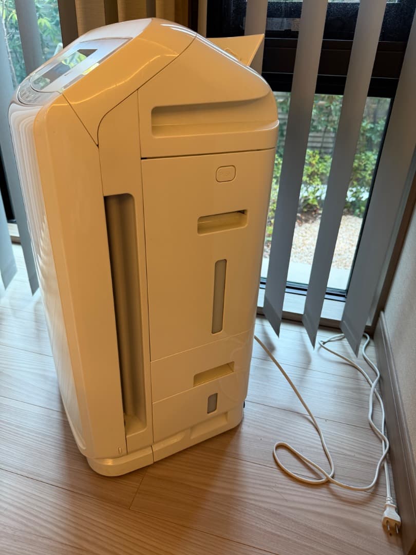 ダイキン クリアフォースZ 除加湿空気清浄機 MCZ70T-W